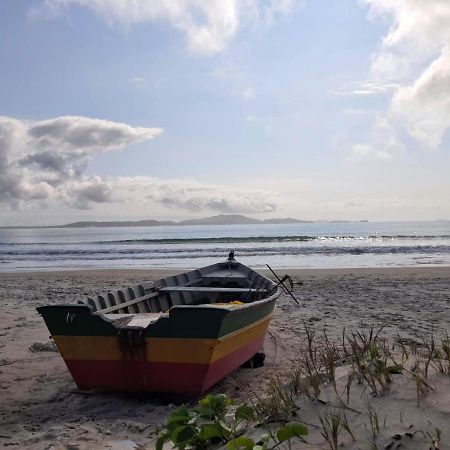 Casarao Pe Na Areia Pero Villa Cabo Frio Exterior photo